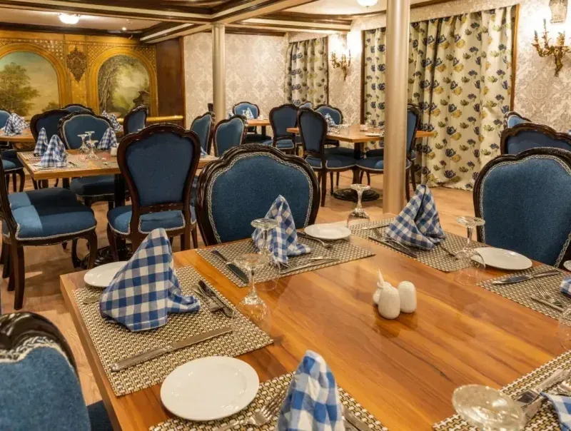 Adonis Nile Cruise 150-Seat Restaurant 2026 | Thu/Mon from $699